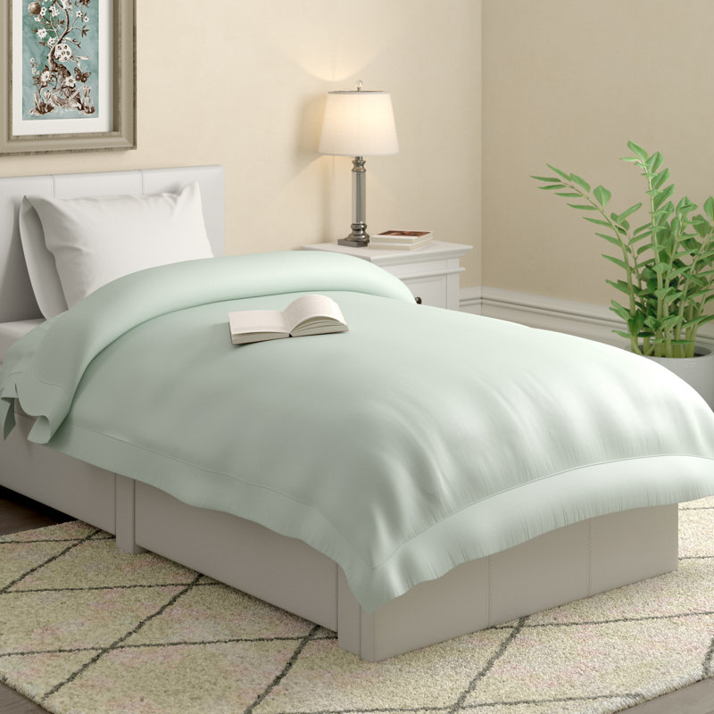 Belledorm Plain Dye 200 TC EgyptianQuality Cotton Sateen 200 TC Duvet